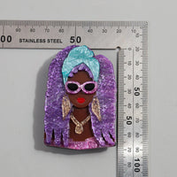 Broche Acrylique Femme locksée